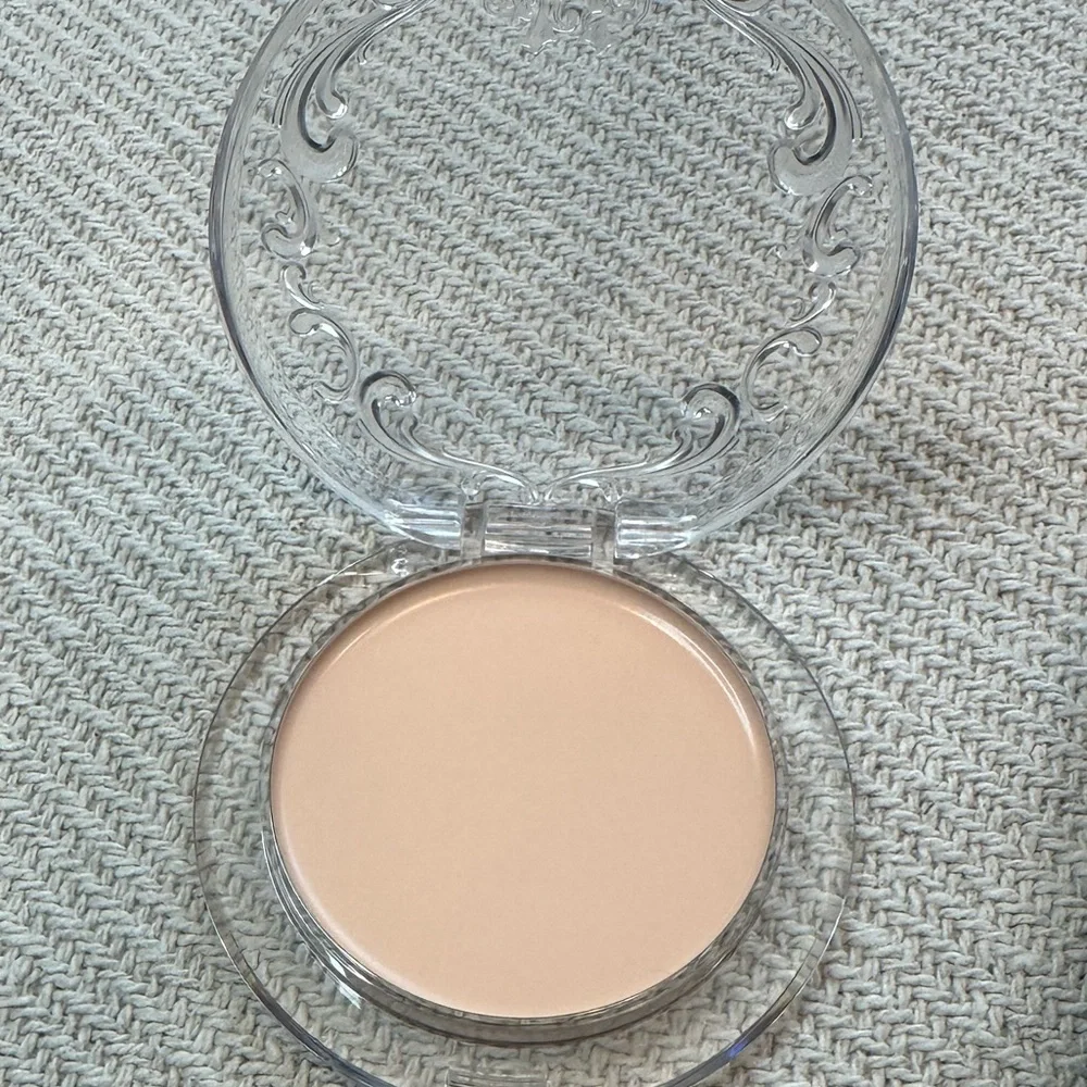 NEW Kat Von D Skin Perfecting Foundation Balm Light 006 Makeup